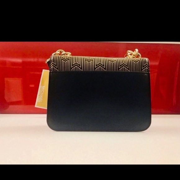 MICHAEL KORS GOLD CHAIN - Picture 6 of 7